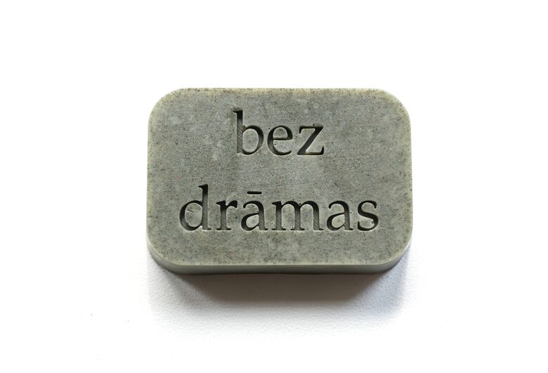 bez drāmas -zilo mālu ziepes, ķermenim un sejai