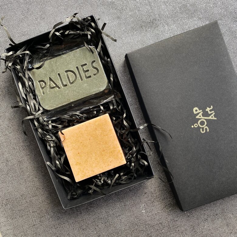 Paldies komplekts - rozā un zilo mālu