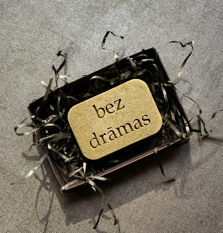 bez drāmas - nātru/zaļo mālu ziepes ķermenim un sejai