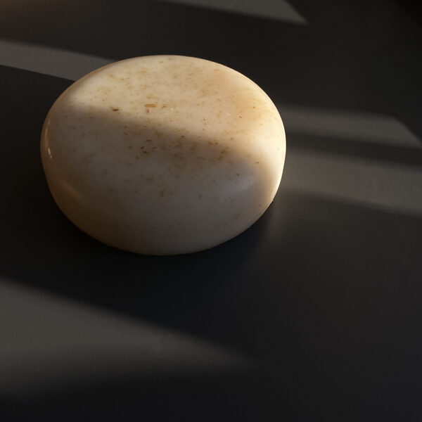 APLIS - auzu, medus ziepes ķermenim un sejai