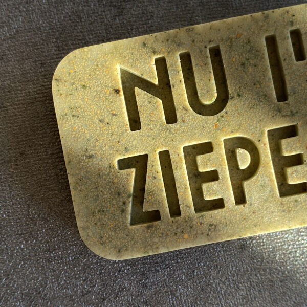 NU I'ZIEPES - nātru/zaļo mālu ziepes ķermenim un sejai